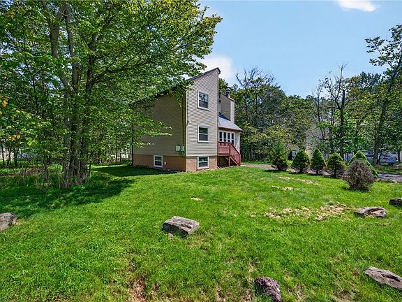 3rd image of 1894 Pinecrest Ct #K739