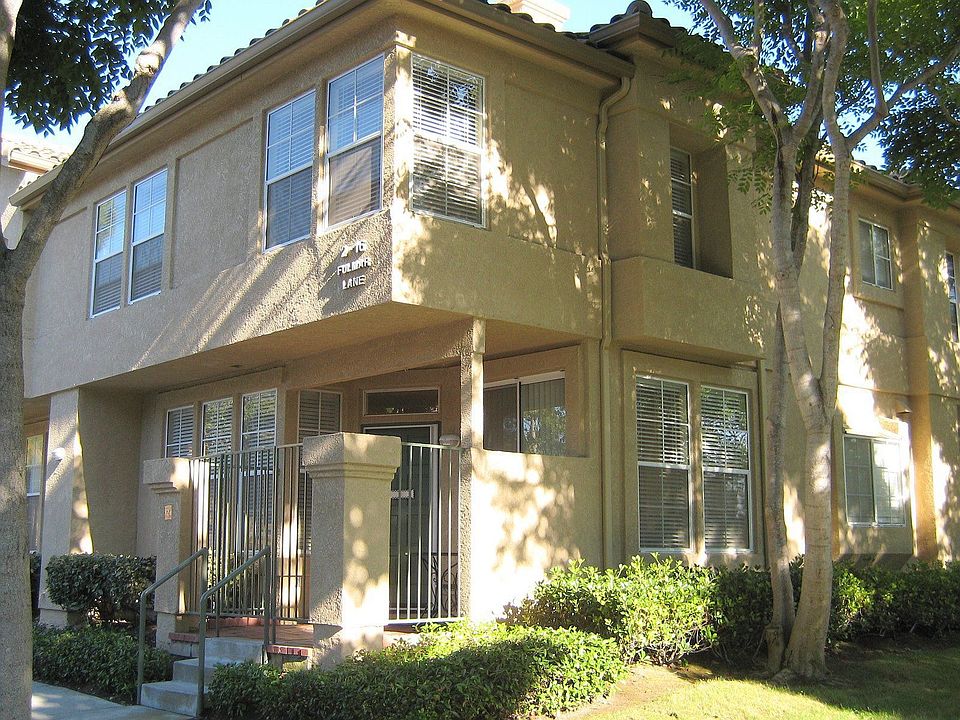 Beautiful two-story corner unit