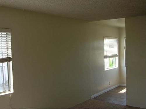 3rd image of 4444 Menlo Ave APT 4