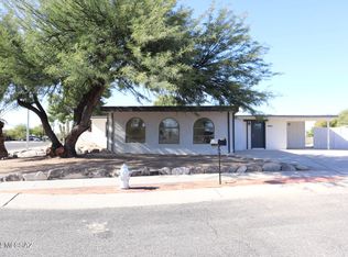 7401 E Stella Rd, Tucson, AZ 85730