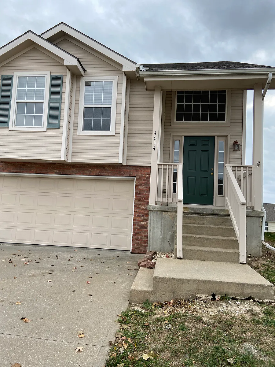 Building Photo - 4023 Hawksbury Ln