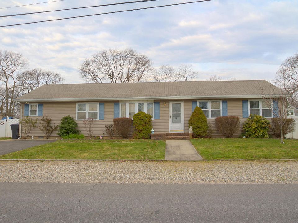 1st image of 66 Sand Creek Ln