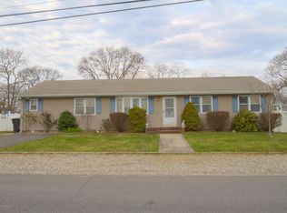 66 Sand Creek Ln, Toms River, NJ 08753