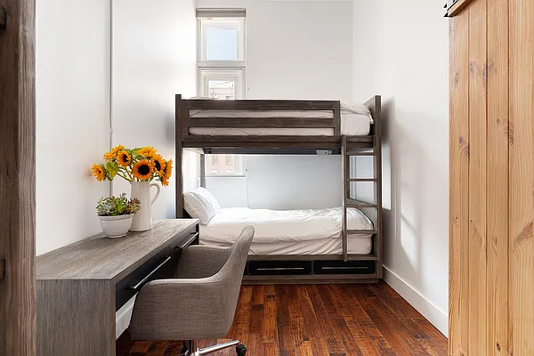 Sold by Compass | media 10