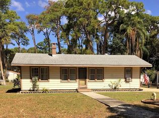 556 Cocoanut Ave, Englewood, FL 34223