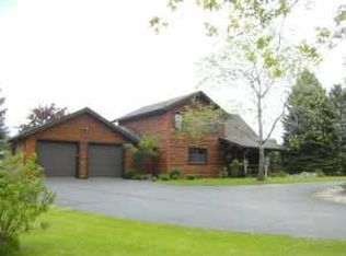 1496 Mayfield Rd, Richfield, WI 53076
