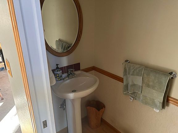 Powder room