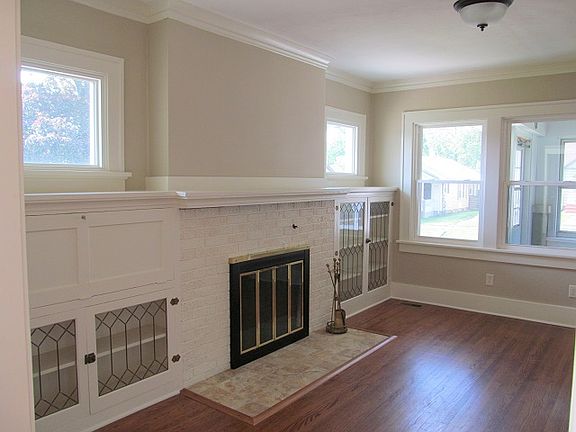 5th image of 1318 E Duryea Ave
