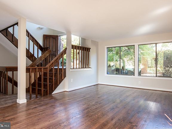 4th image of 3803 Fort Hill Dr