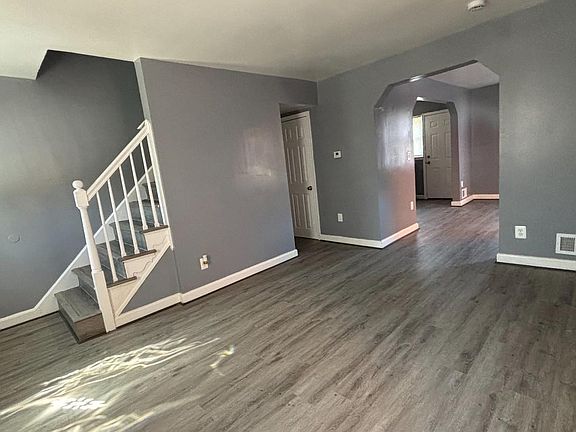 4th image of 2130 Harman Ave