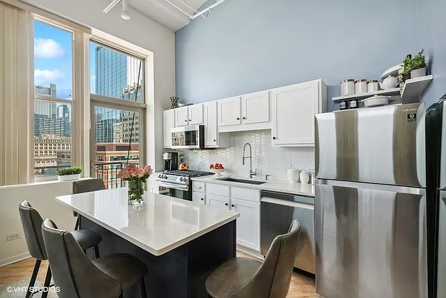 500 S Clinton St #801 — Photo 8