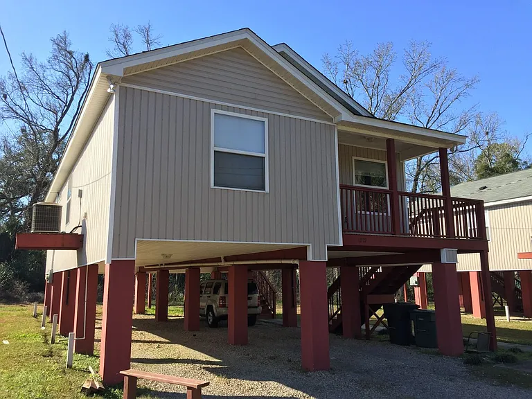 1225 Pepper Dr — Photo 6