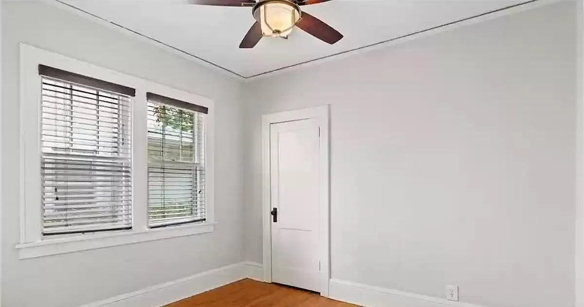 8 bed, $5,200 — Photo 2