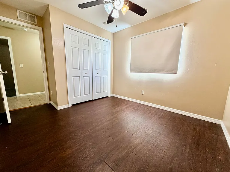346 Bell Blvd S — Photo 3