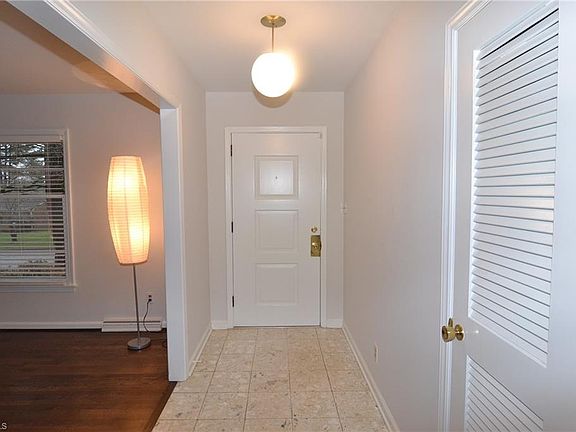 2nd image of 3012 New Hanover Dr