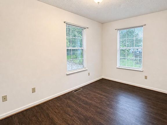 4th image of 4087 Marrowbone Creek Rd