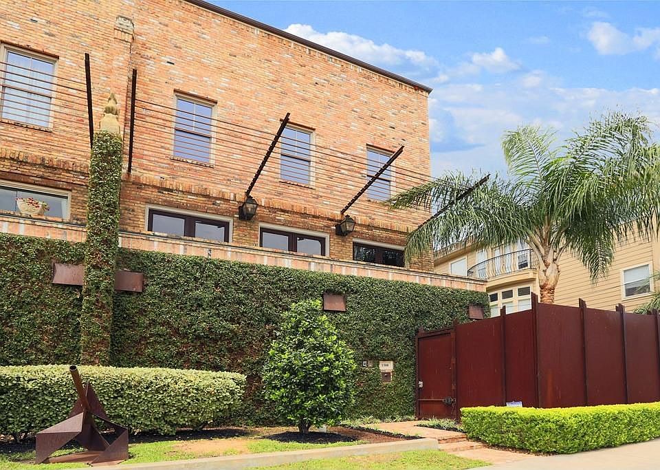 Very unique opportunity to own this very secure town home on a 5,000 square foot lot.