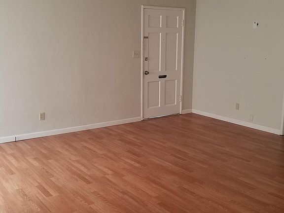 Built-in shelves, bedroom on the right side