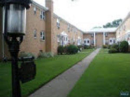 1st image of 725 Joralemon St Unit 124