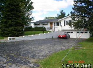 2528 Hillside Dr, Logansport, IN 46947