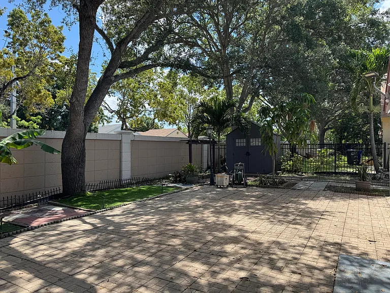 1038 W Jasmine Ln — Photo 13