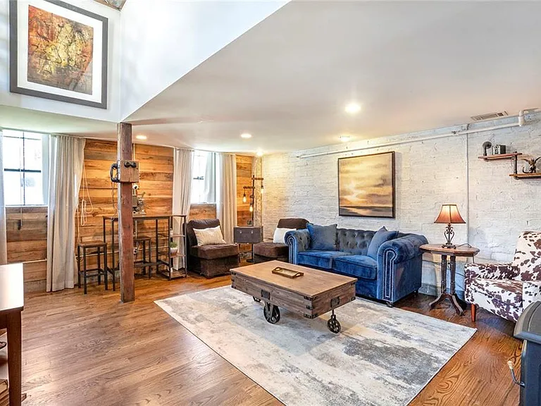 650 Glen Iris Dr NE #30 — Photo 6