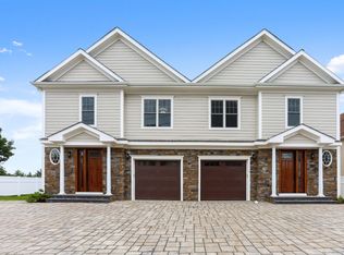 125 Hamilton Ave #2, Greenwich, CT 06830