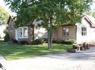 301 E Central Rd, Des Plaines, IL 60016