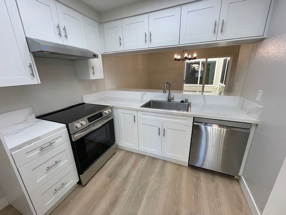 1st image of 2187 Olivewood Dr #2187