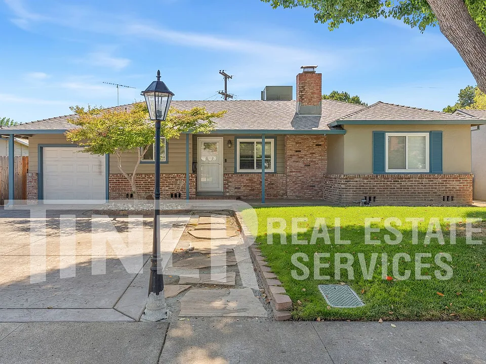 1107 Meadow Rd