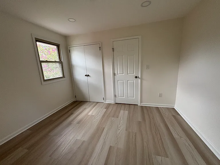 13307 Grenoble Dr — Photo 16