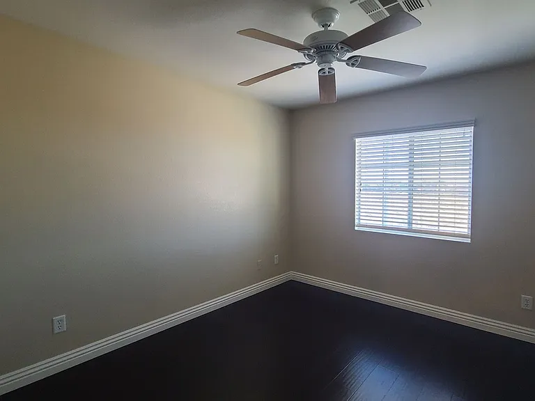 7449 W Mistral Ave — Photo 34
