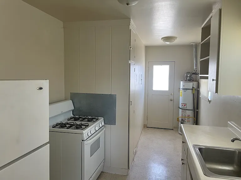 133 Clay St — Photo 8