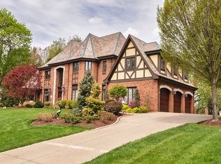 222 Salem Dr, Pittsburgh, PA 15241