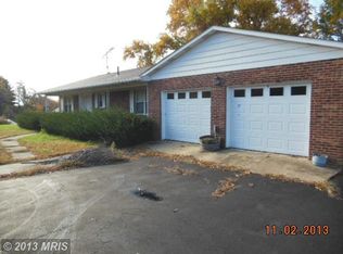 6287 Quarles Rd, Saint Leonard, MD 20685