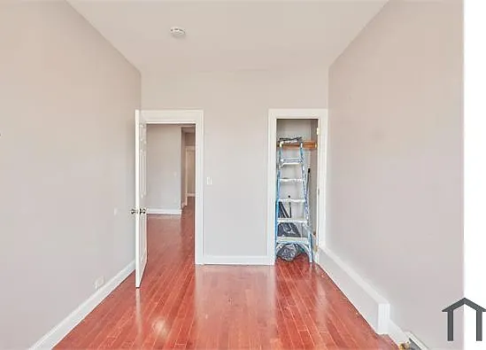 717 E 242nd St #1R — Photo 10