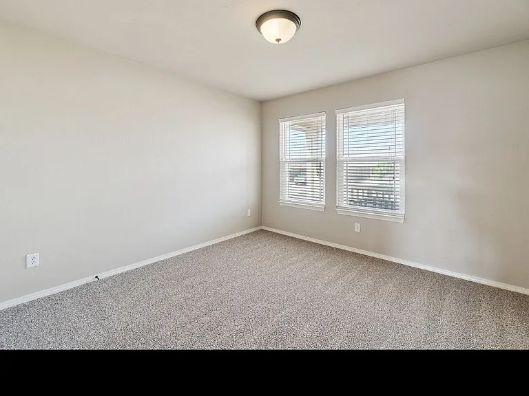 9524 SW 25th St — Photo 9