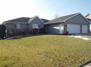 905 Gregory Way, Winnebago, IL 61088