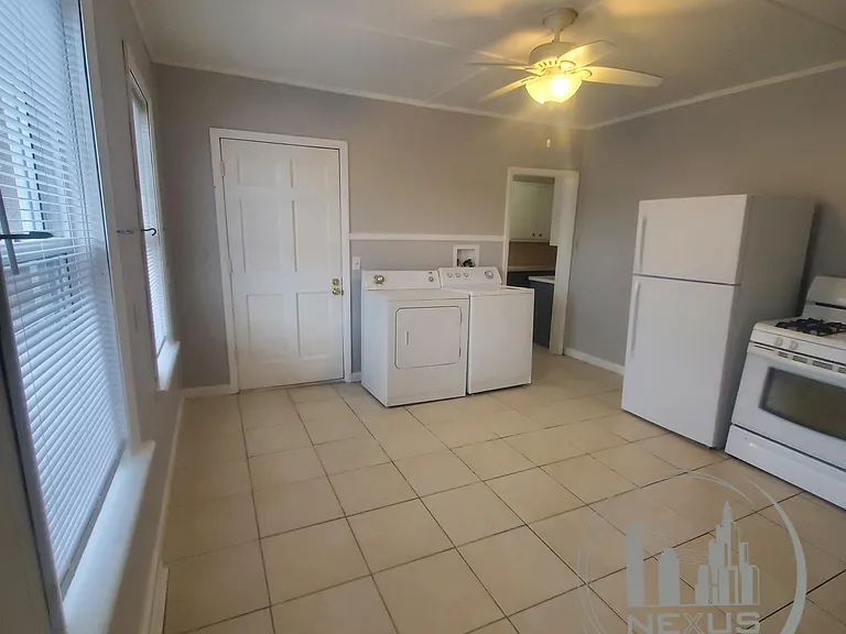 142 Lamb St #1 — Photo 22
