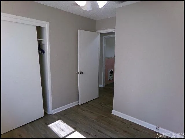 40 Barbara Dr — Photo 12