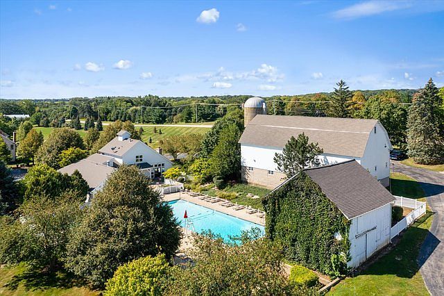2nd image of 39W558 Walt Whitman Rd Lot 515