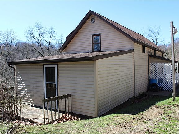 3rd image of 283 Duck Hollow Rd