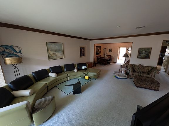 4th image of 1209 S Catalina Ave