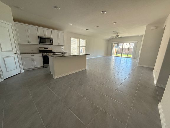 5th image of 455 Rock Creek Dr