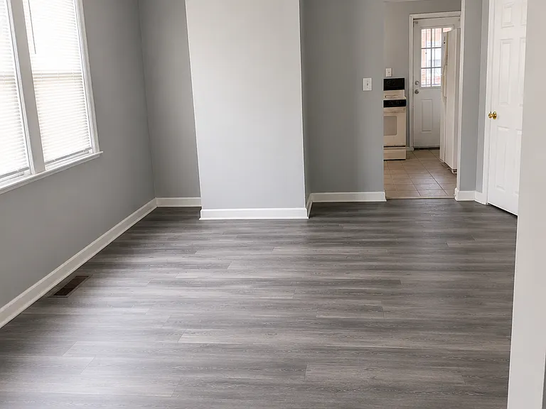 537 Radnor Ave — Photo 3