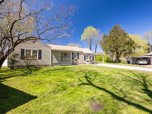 2nd image of 4815 Appian Cir
