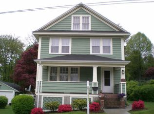 31 Fowler Ct, New London, CT 06320