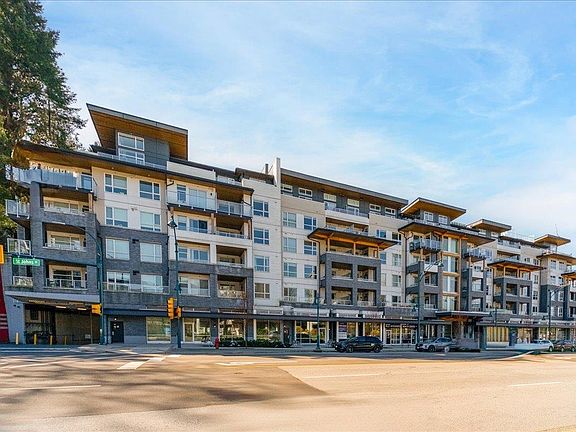 2nd image of 3229 Saint Johns St #320
