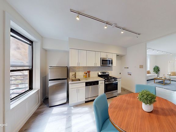 washer/dryer added to right of stove