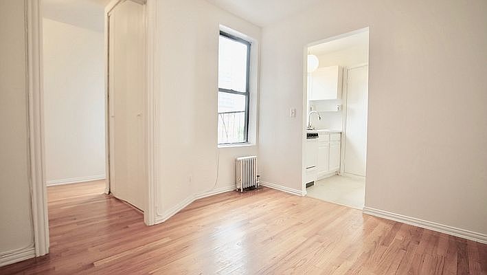 1st image of 453 W 36th St #18
